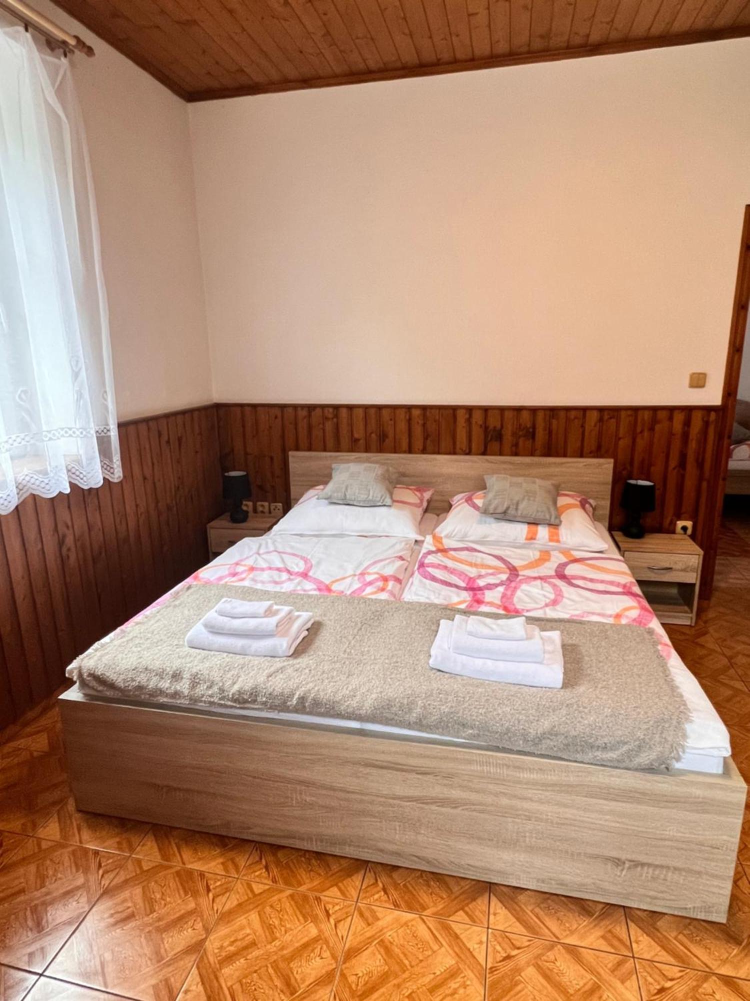 27 Apartment Hrensko