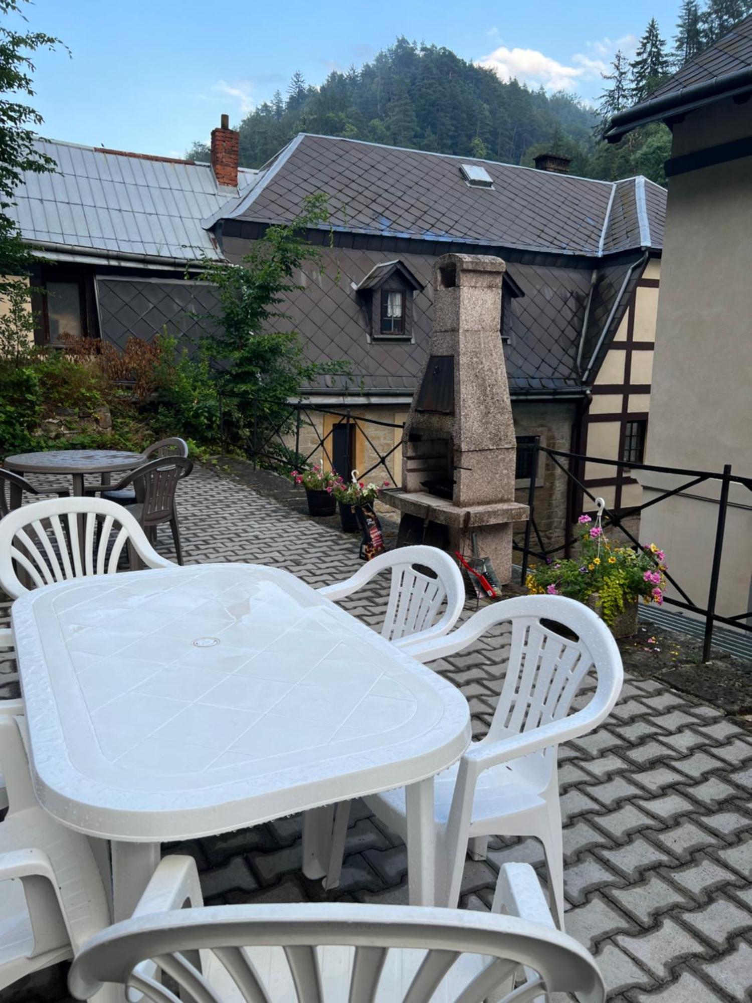 27 Apartment Hrensko